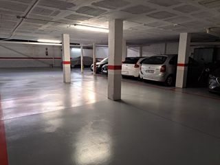 Autoparkplatz  Carrer de joanot martorell. ¡parking doble!