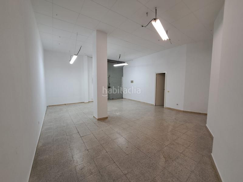 Foto 51909f9b-e309-47a8-8bdb-8d8f3812ffd3. Location local commercial dans Peramàs Mataró