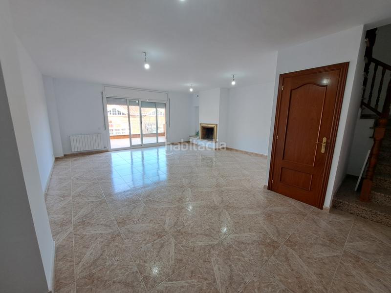 Foto 3d9014cb-0bad-4ad7-b8c8-bb1b6bc7c04e. Location maison jumelée avec cheminée chauffage parking dans Mataró