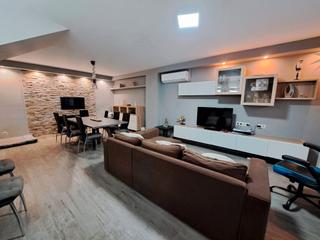 Casa adossada  Carrer del pintor joan carles pany. Acogedora casita!