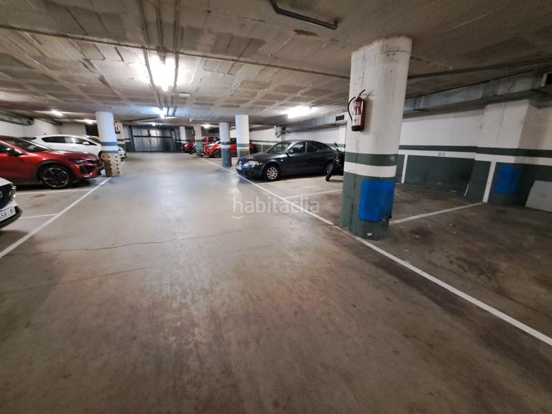 Foto e080128f-b9df-495e-8064-19a0639b2eff. Parking coche en ronda de sant oleguer 33 plaza cerrada en Mataró