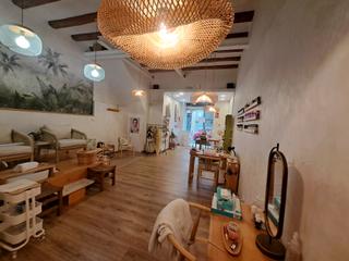 Traspàs Local Comercial  Carrer de sant benet. ¡oportunidad de trabajo en mataró!