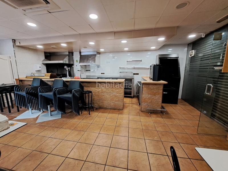 Foto 5f53ebc2-6ca2-4a60-8ba0-671106131ca8. Alquiler local comercial en carrer càceres 11 bar en alquiler! en Mataró