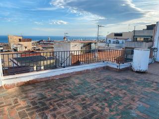 Ático  Carrer d'almeria. Espectacular ático con terraza privada!
