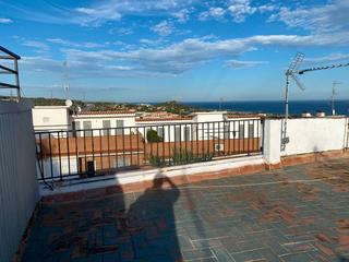 Ático  Carrer d'almeria. Espectacular ático con terraza privada!