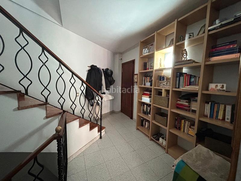Foto 1cb77220-1ab7-411e-a571-600a36c09bbe. Tríplex bonito ático en venta que combina confort y estilo! en Mataró