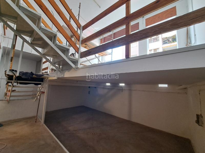 Foto ace017d0-ea93-4c2a-bb5e-21272dd907a3. Alquiler local comercial se alquila un amplio local en ciudad! en Mataró