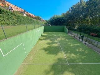 Maison  Ronda de la malesa. Situada en una urbanización privada!