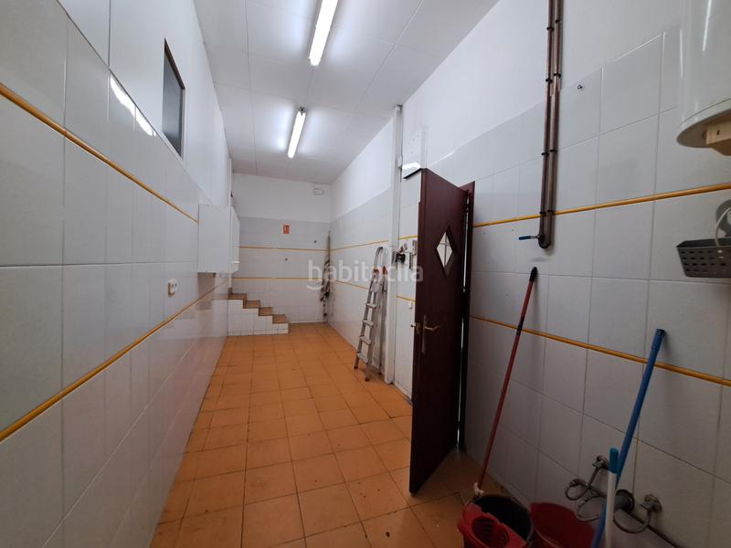 Foto 8180d9a4-0c8a-45ed-8f2e-f55a0b26765b. Alquiler local comercial ¡oportunidad de alquilar un local comercial a pie de calle! en Mataró