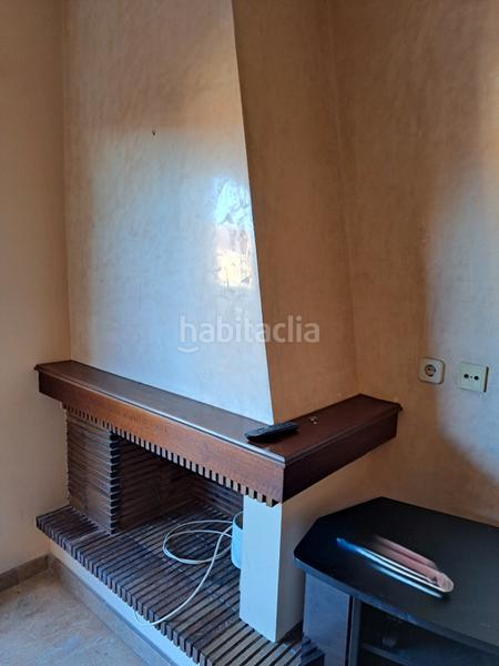 Foto 46059e0b-da60-4b74-985a-55ba0f7a695d. Casa adossada amb xemeneia calefacció aparcament a Mataró