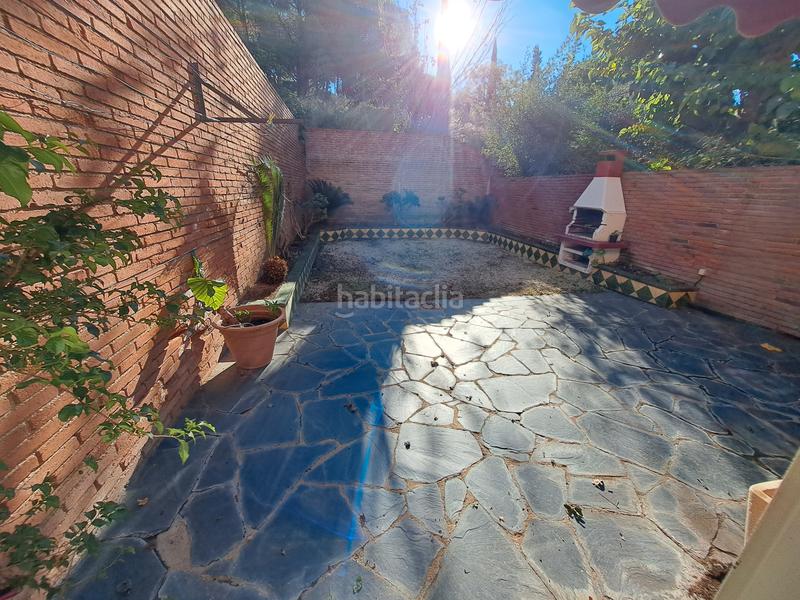 Foto b34590ee-e770-46b7-a8e1-a6fd5e779968. Casa adossada amb xemeneia calefacció aparcament a Mataró