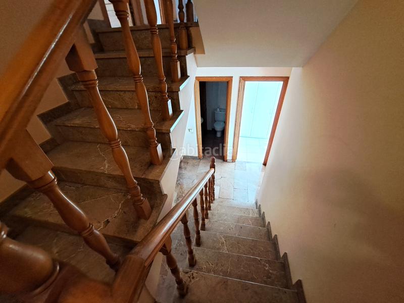 Foto f2cbe74b-d001-480d-a6a1-503f96f4557b. Casa adossada amb xemeneia calefacció aparcament a Mataró