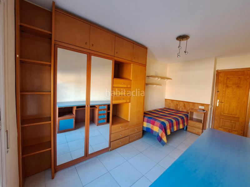 Foto fcf78ccf-9037-458f-97f0-baac8aa7e8c8. Casa adossada amb xemeneia calefacció aparcament a Mataró