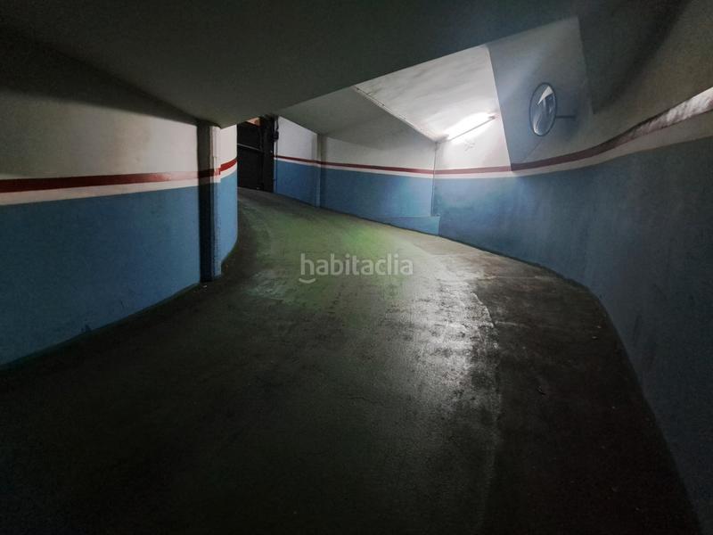 Foto 4ff75003-528c-4e11-87e4-d64ded616829. Car parking in carrer joan salvat papasseit 10 in Mataró