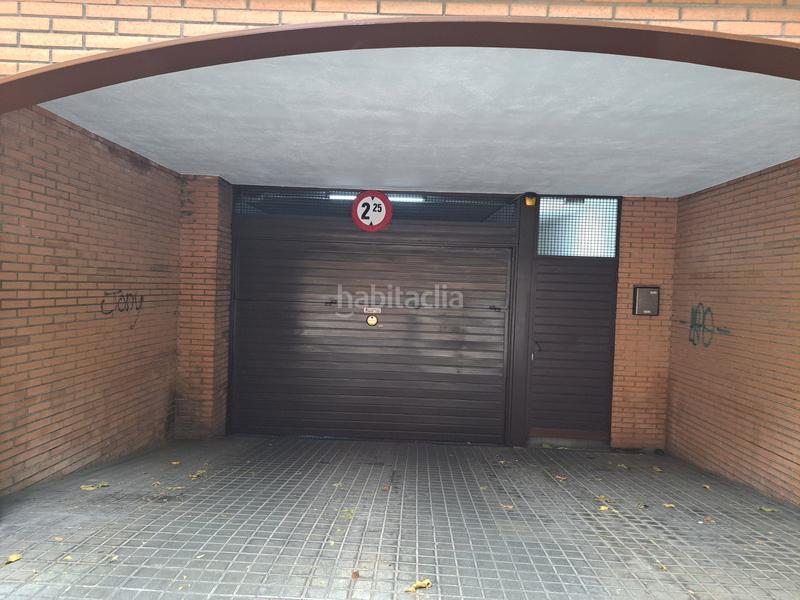 Foto d73c6f78-df5e-40be-9eaf-0277044432d2. Car parking in carrer joan salvat papasseit 10 in Mataró