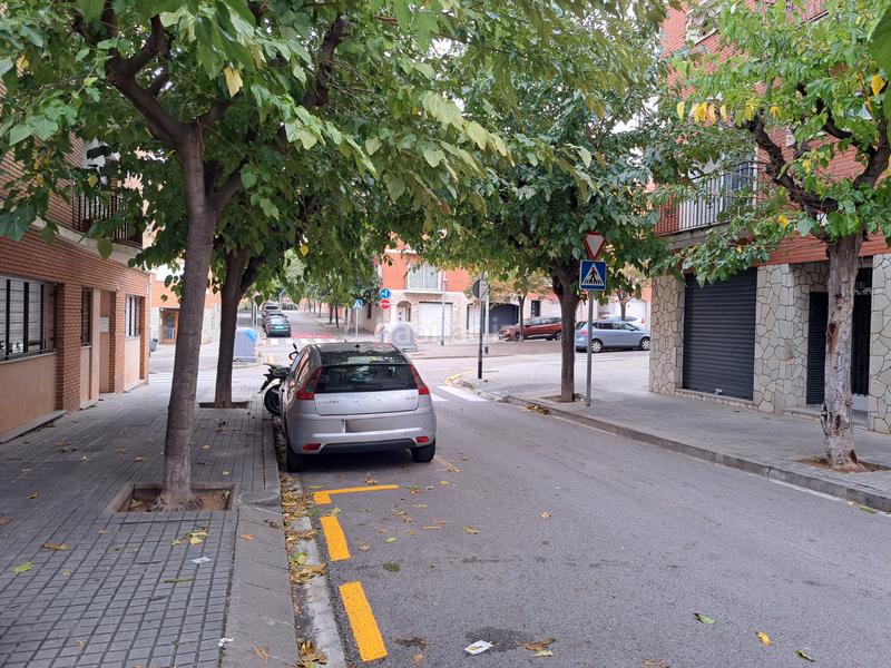 Foto d750602e-12a8-48c4-8529-aafee67ad5cc. Car parking in carrer joan salvat papasseit 10 in Mataró
