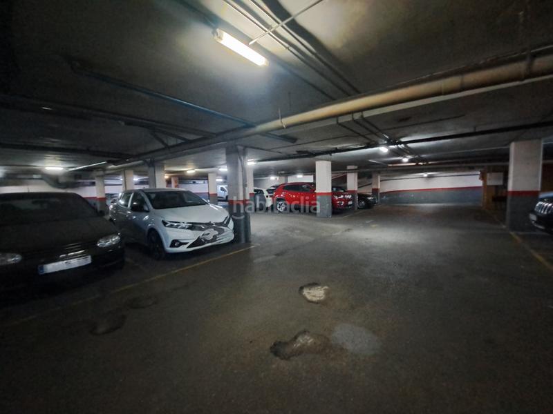 Foto da43e595-2e86-4637-b908-c70d714bd91b. Parking voiture dans ronda d'alfons x el savi 25 dans Mataró