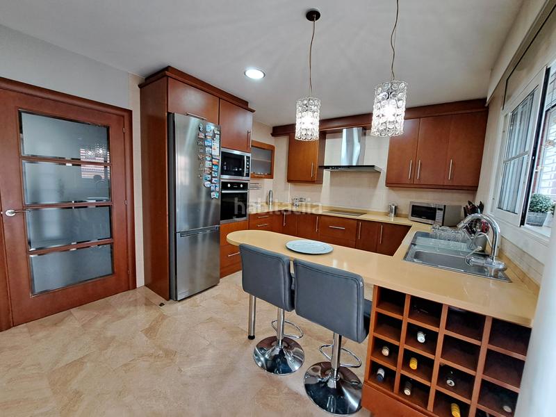 Foto 18eb2b0b-4b4c-4512-ba8a-b184651d0a95. Reihenhaus mit kamin heizung parking in Camí de la Serra Mataró