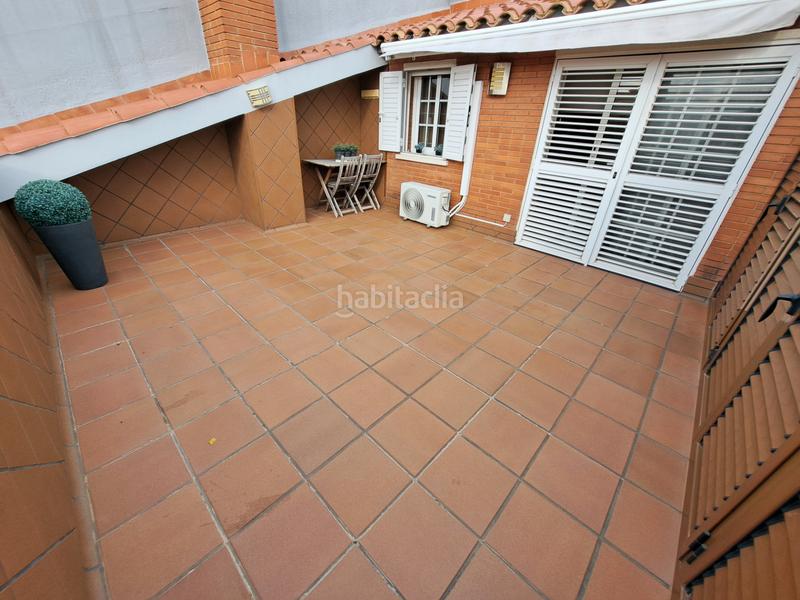 Foto 2241749c-b439-41a5-8104-a8843546ec89. Reihenhaus mit kamin heizung parking in Camí de la Serra Mataró