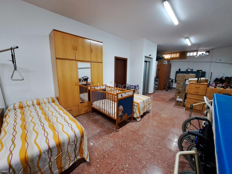 Foto 9ca80d15-5286-46c3-8e79-1c5245b117ca. Reihenhaus mit kamin heizung parking in Camí de la Serra Mataró