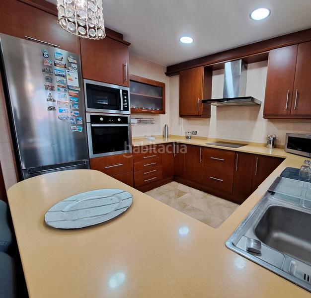 Foto c096e00c-a16e-488d-8aed-01d4b7761dfc. Reihenhaus mit kamin heizung parking in Camí de la Serra Mataró