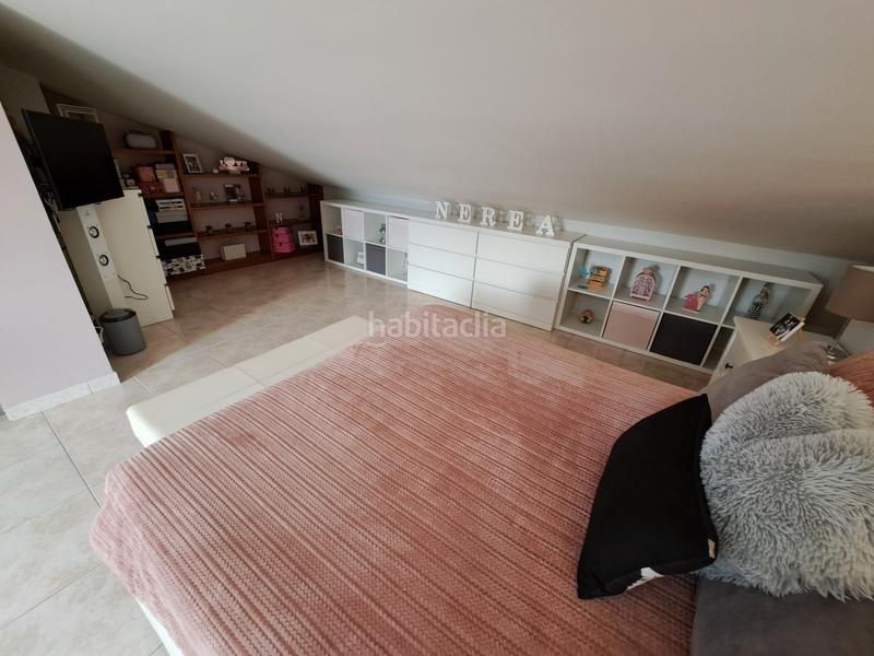 Foto db2d496e-3548-4afa-9ad1-21f2b8504171. Reihenhaus mit kamin heizung parking in Camí de la Serra Mataró