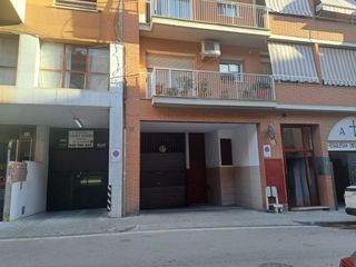 Alquiler Parking coche en Carrer d' aribau 12. Plaza de aparcamiento en alquiler.