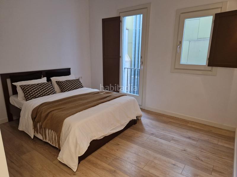 Foto 19340694-5d34-422b-8cd2-2aaa3736382b. Piso  con 81m2 terraza privada en la azotea en Barcelona