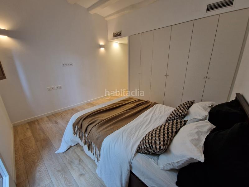 Foto bf623e7a-3ded-4121-91df-57c3a1fd9791. Piso  con 81m2 terraza privada en la azotea en Barcelona