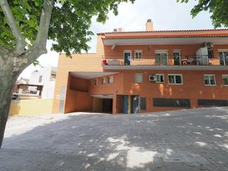 Aparcament cotxe a Ca n´Oriol. Se venden plaza de parking en rubi, zona can oriol
