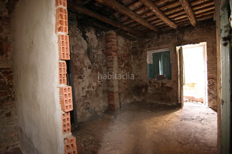 Foto 3157dc6a-864b-4694-a7f4-7899db327659. Local comercial se vende local , zona la coromina en Cardona
