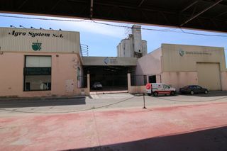 Nave industrial en Barceloneta -  Molí d´en Rovira. Se vende nave industrial en vilafranca del penedès, zona molí d'