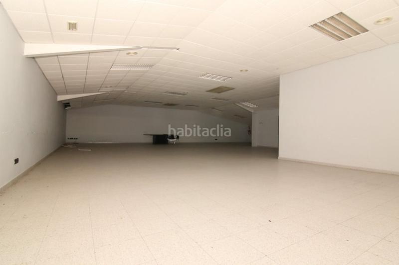 Foto 765a747a-ece2-4b1a-ad9d-3f681771f7d9. Nave industrial se vende nave industrial , zona molí den rovira en Vilafranca del Penedès