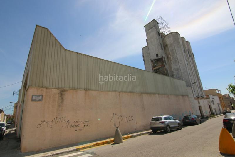 Foto d38909a8-8f5d-4a1f-b3a9-3f3de23becab. Nave industrial se vende nave industrial , zona molí den rovira en Vilafranca del Penedès