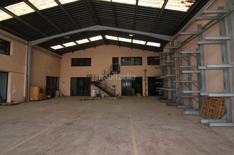 Foto e29f9a02-25a0-4ff1-becb-f4609e65aca3. Nave industrial se vende nave industrial , zona molí den rovira en Vilafranca del Penedès