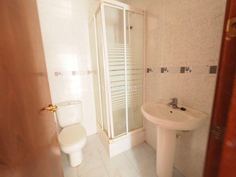 Foto 295a2681-dedd-4631-8231-6eb7b7f02d3a. Casa amb aparcament a Canyelles