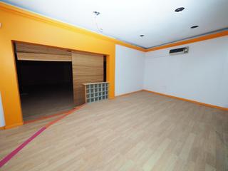 Local commercial à Eixample - Can Bogunyà. Se vende local comercial en castellar del vallés, zona eixample