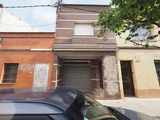 Maison à Sant Pere Nord. Se venden cuatro casas adosada en terrassa, zona sant pere nord