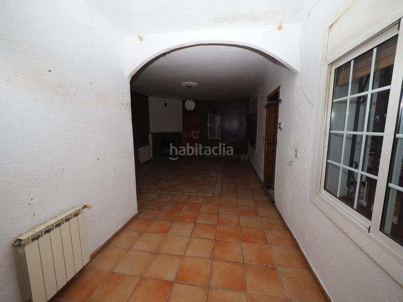 Foto a0bdb116-face-45e4-b00a-b0e4f94eec8b. Casa se vende casa con piscina , urbanización roca rossa en Tordera