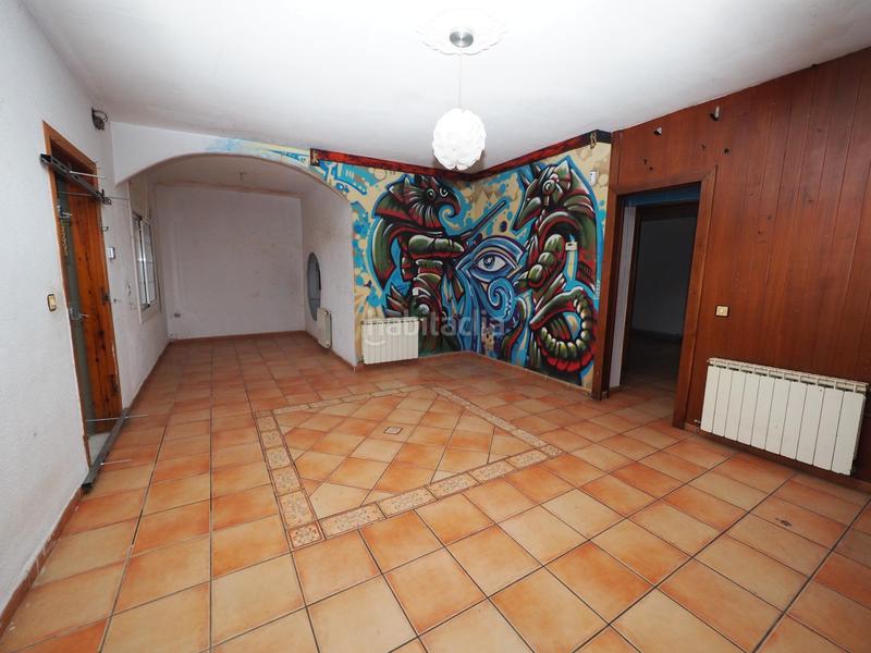 Foto a851cc52-f5b2-40d0-b80c-2d31f1805b5d. Casa se vende casa con piscina , urbanización roca rossa en Tordera