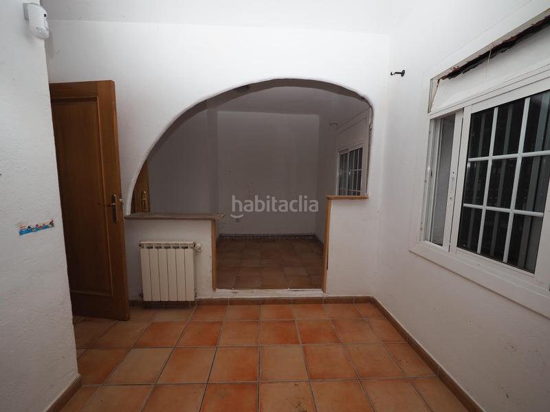 Foto b21df09f-6b1a-41d3-b7d1-7723bab75be0. Casa se vende casa con piscina , urbanización roca rossa en Tordera