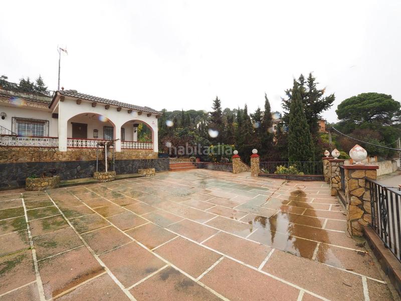 Foto be1b68e4-e42d-41cc-8047-23bba78f24a1. Casa se vende casa con piscina , urbanización roca rossa en Tordera