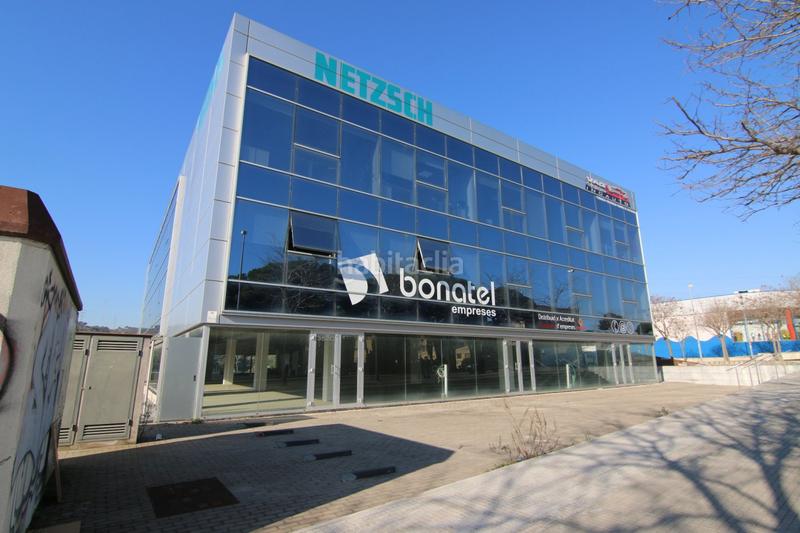 Foto e32767b1-b6c2-40fb-a9bf-b2de1c79d62a. Alquiler oficina en carretera carretera de rubi 352 se alquila oficina , zona Les Fonts en Terrassa