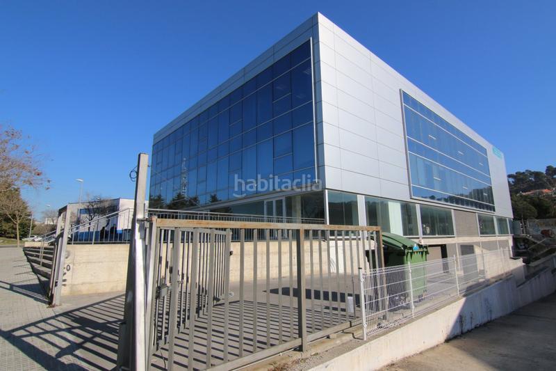 Foto 2dc9e879-542a-444d-9cfc-c7acb327a1de. Rent office space in carretera carretera de rubi 352 in Terrassa