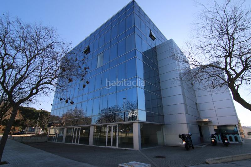 Foto bec94c4b-c1de-4bc4-833c-3b26c3277b6c. Rent office space in carretera carretera de rubi 352 in Terrassa