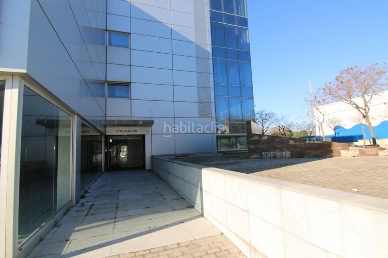 Foto f25752c8-aff8-48b0-a58f-7fc84abe74a8. Rent office space in carretera carretera de rubi 352 in Terrassa