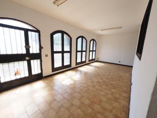 Casa adossada a Sant Llorenç Savall. Se vende casa adosada en sant llorenç savall, zona centro