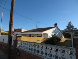 Casa a Santa Oliva. Se vende casa en santa oliva, urbanización vendrelljunior