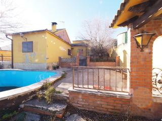 Casa a Mediona. Se vende casa aislada en mediona