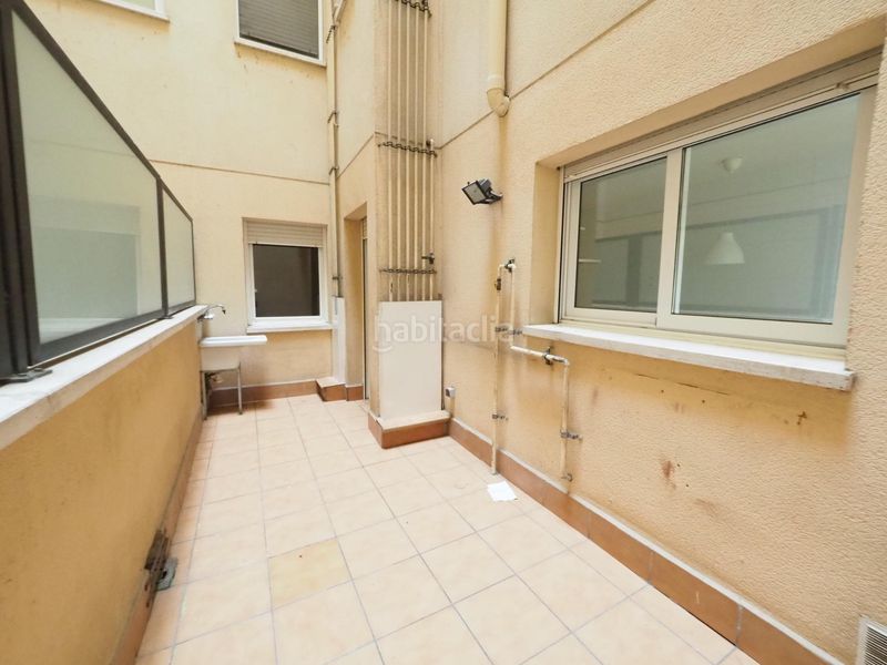 Foto bcf7ee68-7e2c-4a62-9113-997494e2dd6e. Pis amb calefacció aparcament a Covadonga Sabadell